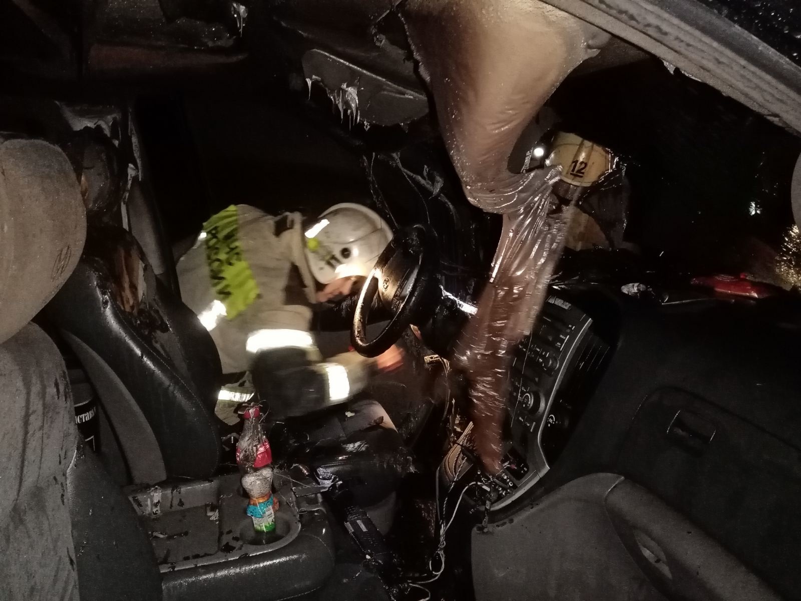 Машина сгорела на улице Дорожной в Калуге