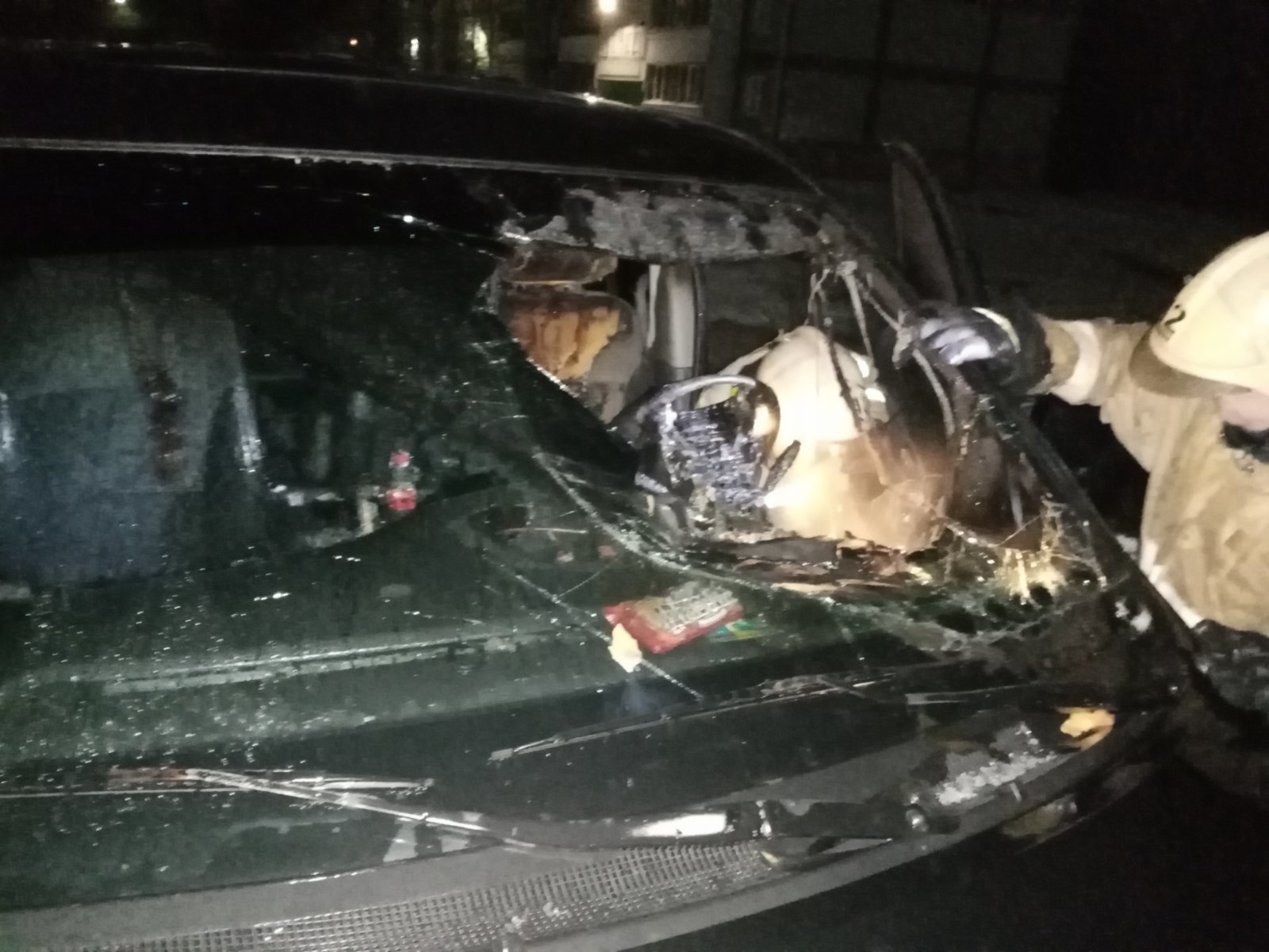 Машина сгорела на улице Дорожной в Калуге