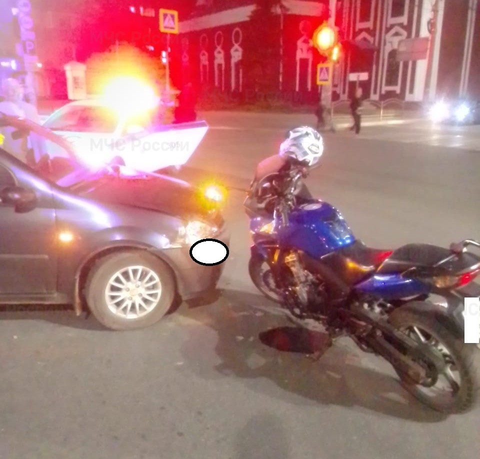 В Калуге в ДТП попали мотоцикл «Хонда» и автомобиль «Рено ...