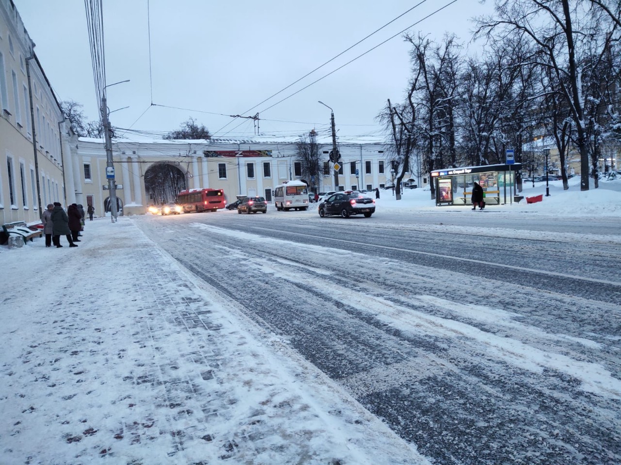 горячая линия калужской области. карта движения транспорта калуга. линия калуга график. горячая линия администрации калужской области. деловые линии калуга адрес.