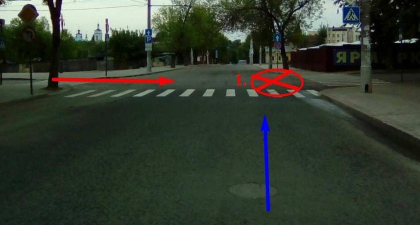 Лада разделась на улице