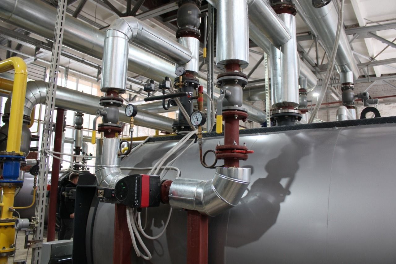 Калугатеплосеть директор. Муп калугатеплосеть. Теплосеть калуга. Газовой котельной в селе. Замена теплотруб.