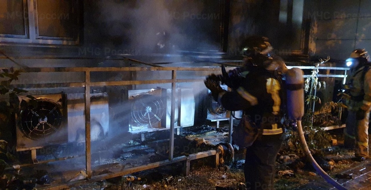 В Калуге ночью загорелись кондиционеры магазина на улице Телевизионной ...