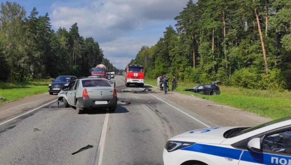 В Калуге один человек погиб в столкновении «Тойоты» и «Рено»