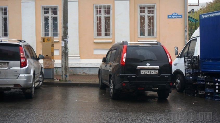 Запуск платной парковки на Суворова перенесли