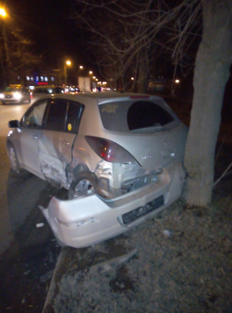 Три машины столкнулись на Грабцевском шоссе