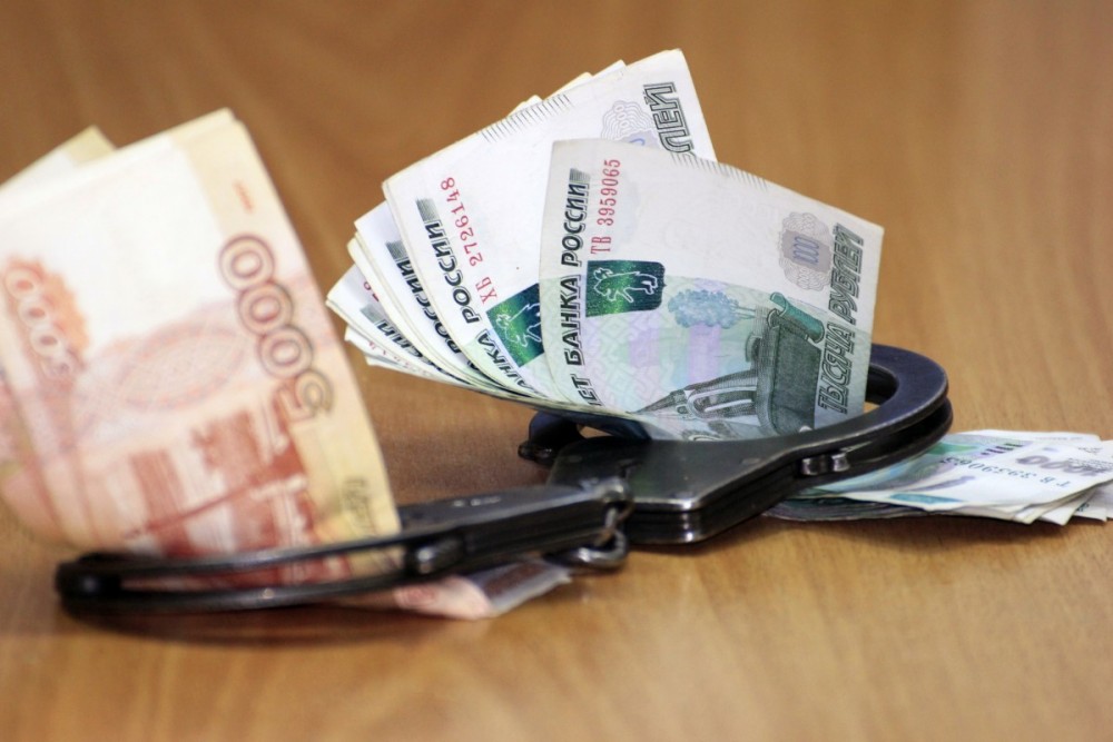Полицейским предложили взятку в три тысячи пятьдесят рублей