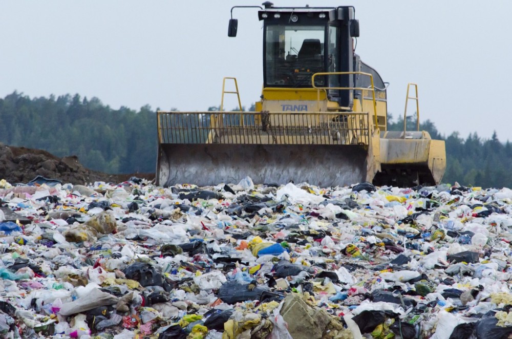 Погрязнем в мусоре: калужские полигоны заполнены под завязку