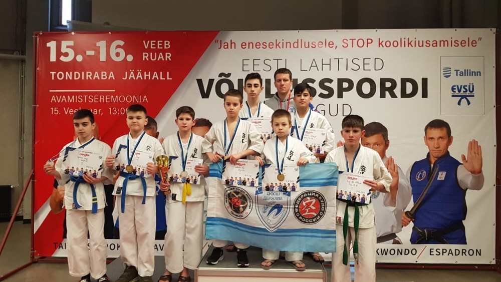 Юные калужские борцы зажгли на соревнованиях в Таллине
