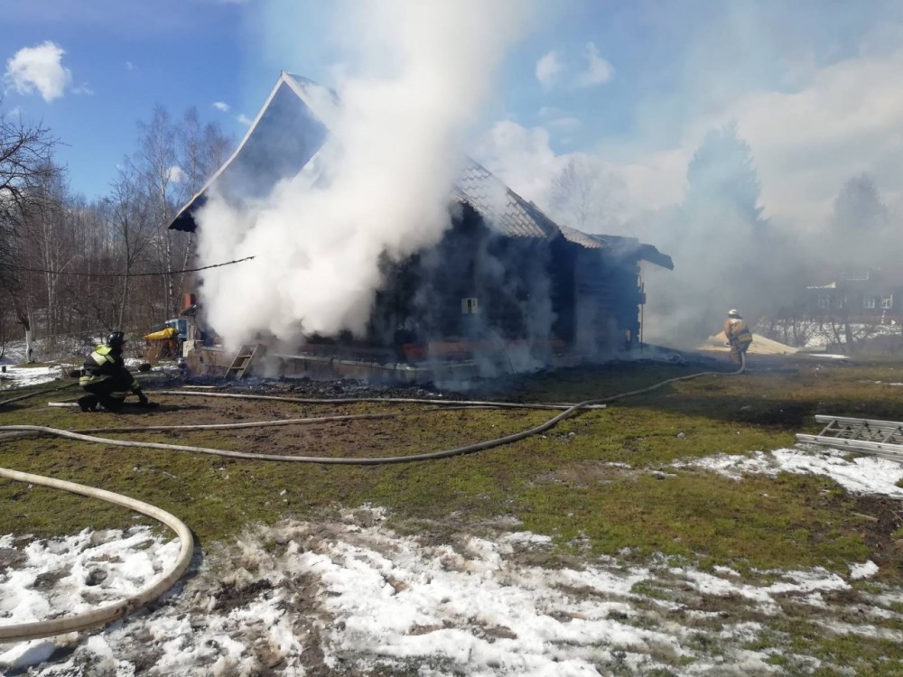 При пожаре в Ульяновском районе пострадали люди