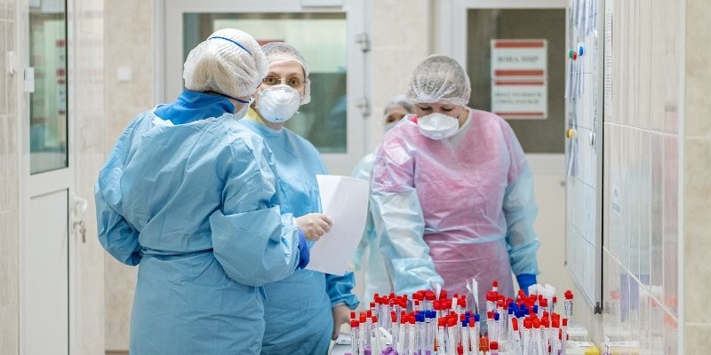 В Калуге четверо больных коронавирусом попали в реанимацию