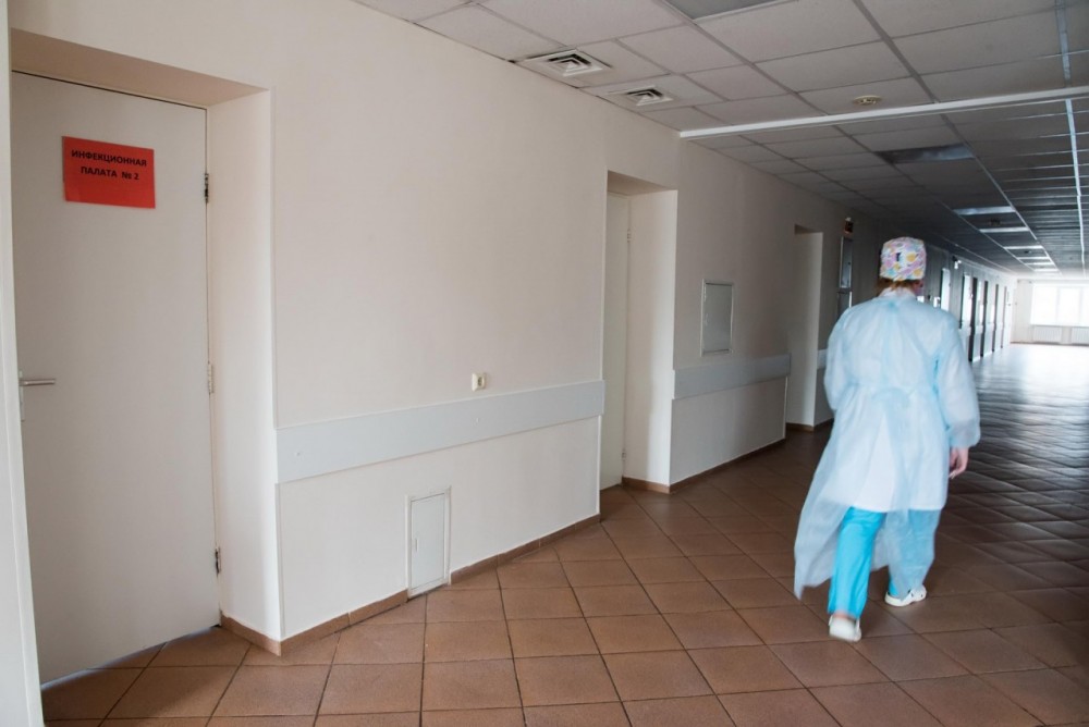 В Калуге врачи сражаются за жизнь больного коронавирусом, он в тяжёлом состоянии