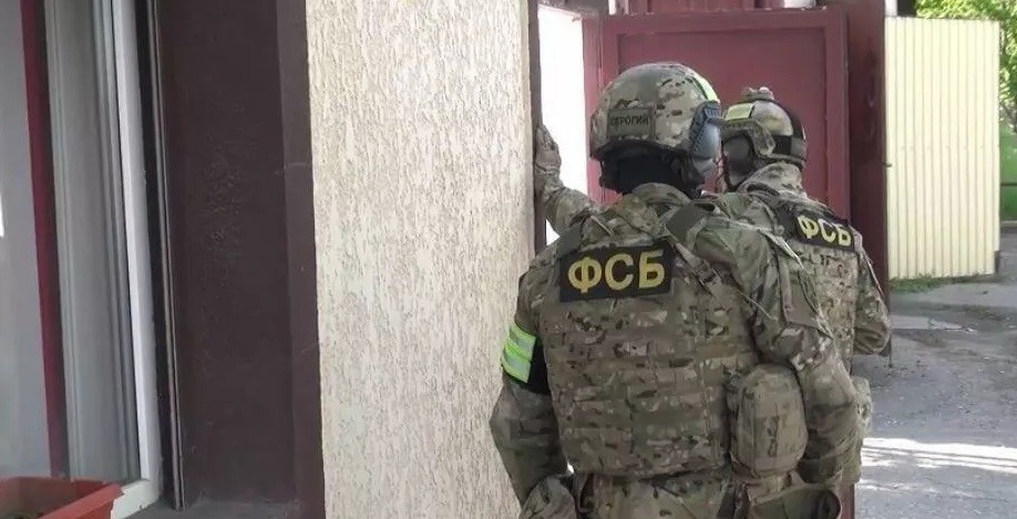 Задержаны курьеры, которые везли крупную партию «клубных» наркотиков в Калужскую область