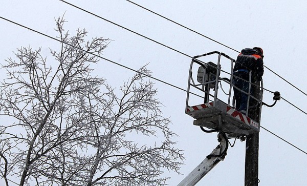 В Калужской области 16 населенных пунктов остаются без электричества