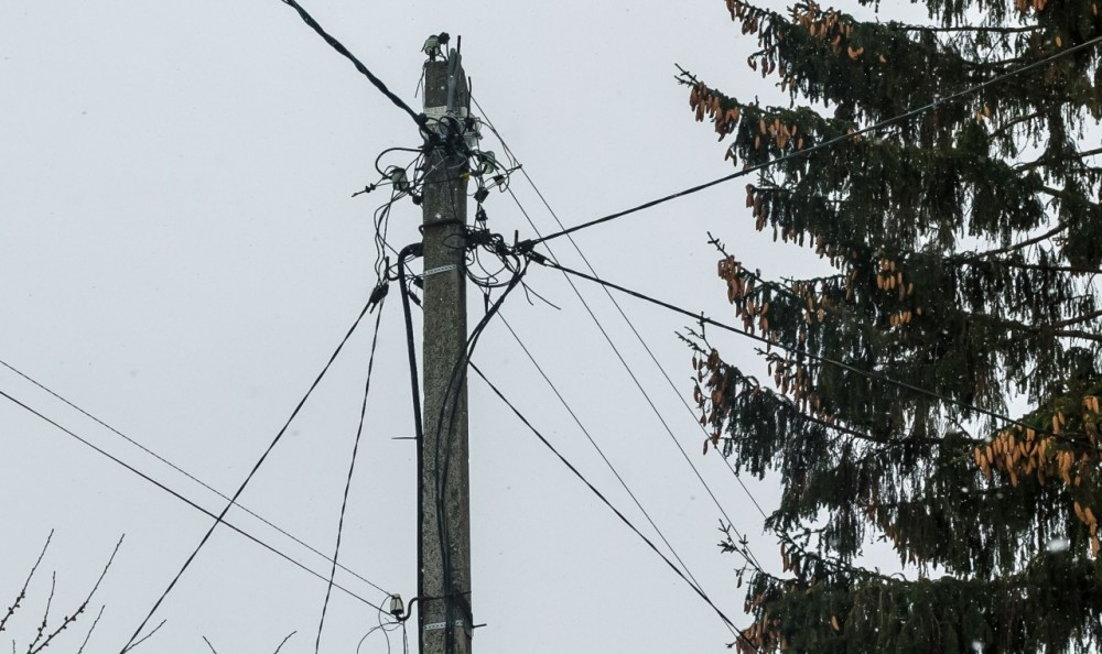 Жители четырех районов Калужской области остались без электричества 1 декабря
