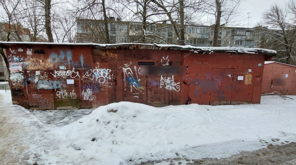 В Калуге ищут собственников гаражей на улице Степана Разина
