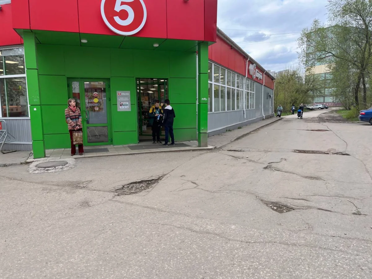 Калужане охотно делились мнением о строительстве школы.