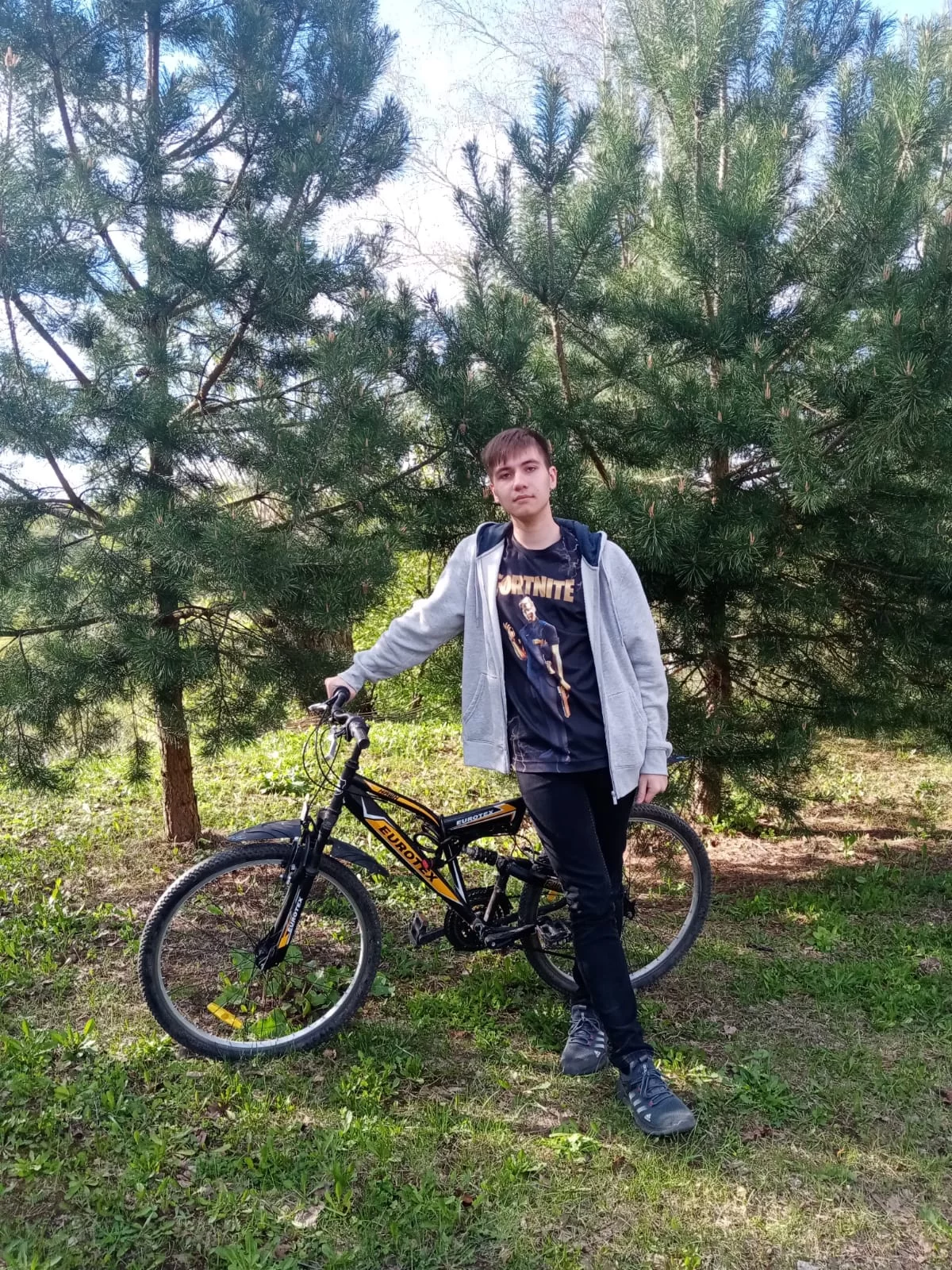 Иван - целеустремленный и активный юноша.