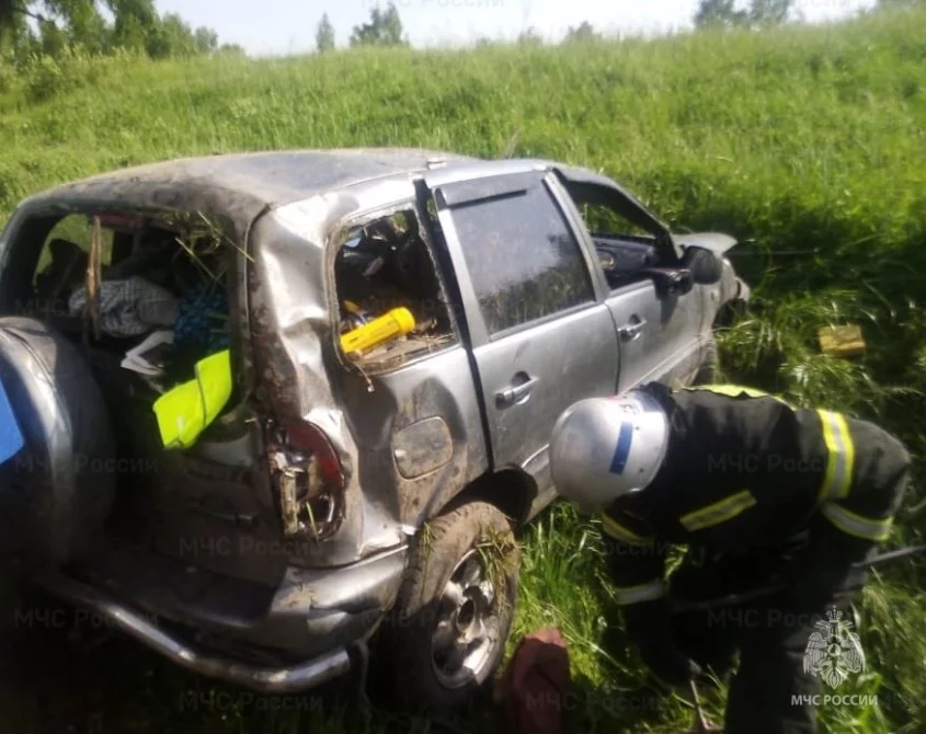 «Нива Шевроле» перевернулась в Калужской области - Происшествия ...