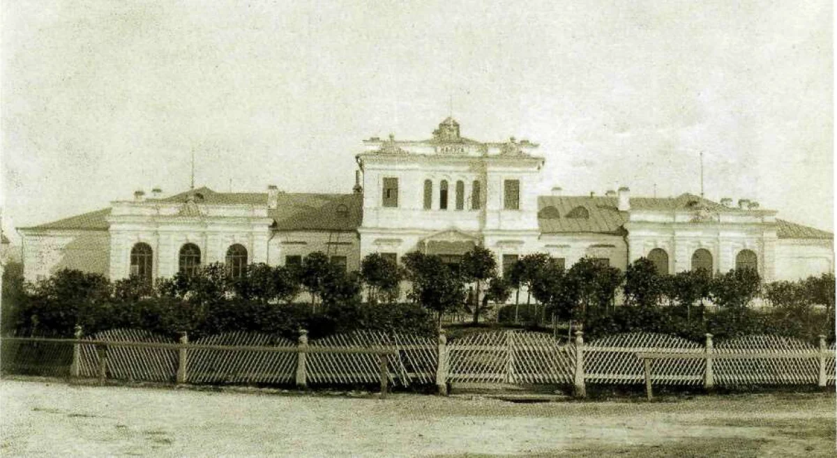 так выглядел первый железнодорожный вокзал в Калуге.