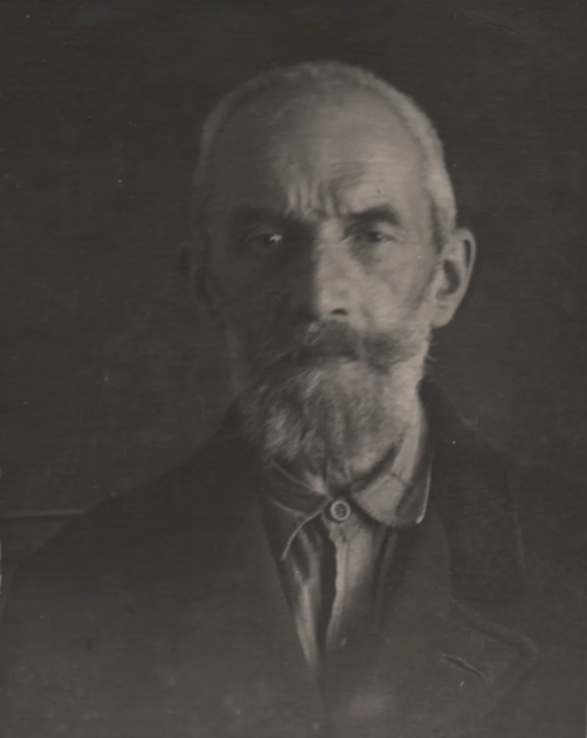 Ченыкаев был арестован в 1920 году, в 1937-м расстрелян.