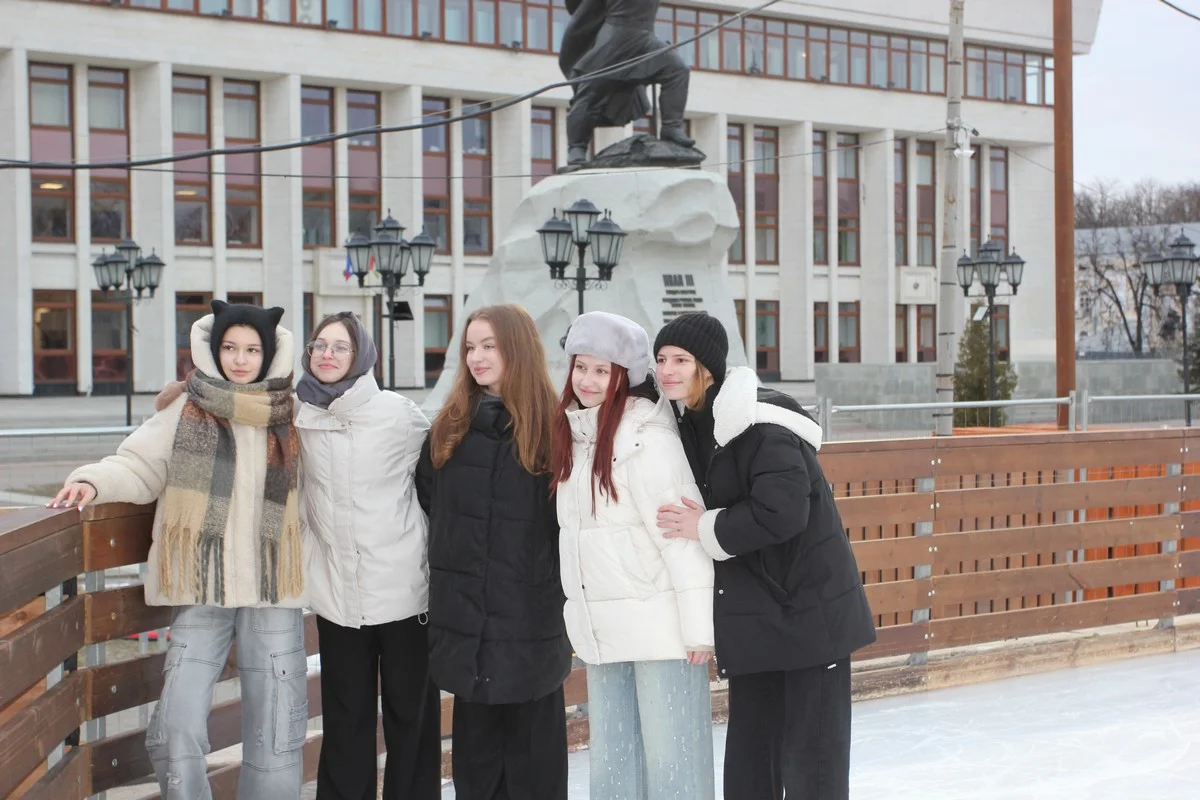 Команда Калужского филиала Всероссийского государственного университета юстиций (РПА Минюста РФ).
