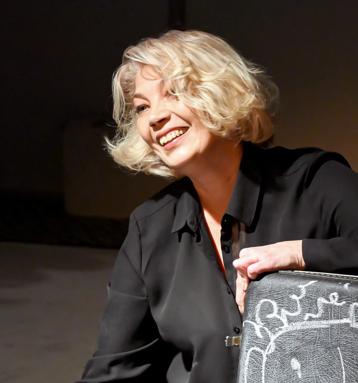  Ольга Петрова великолепно сыграла  глубокую и тонкую драму.