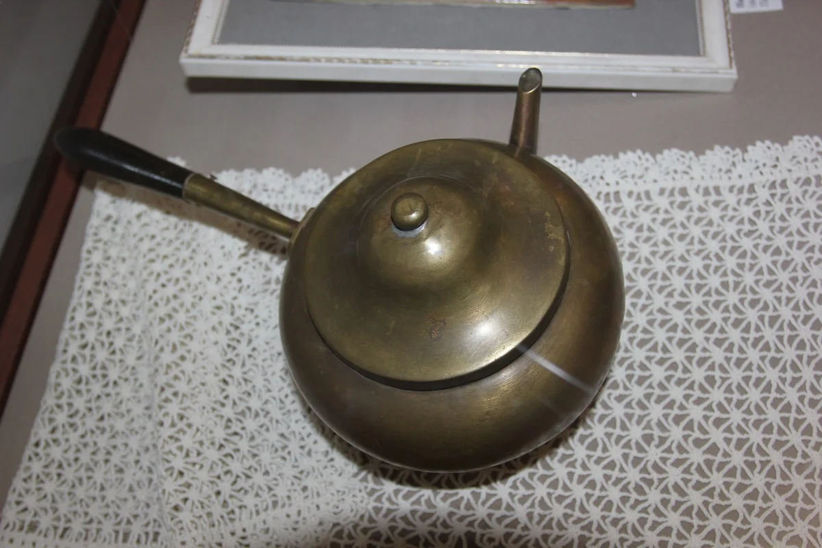 Шоколадница конца ХIХ века.