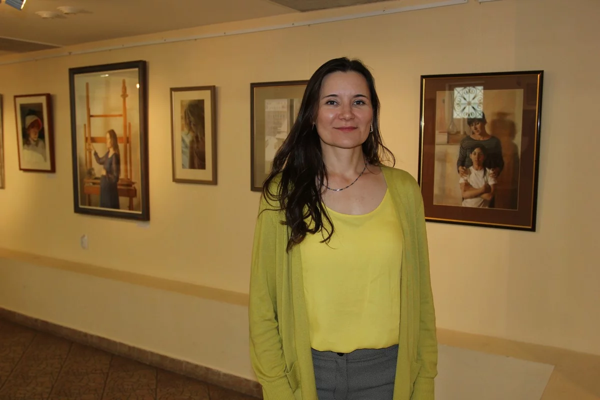 Елена Прудникова любит рисовать людей и внимательно относится к деталям. 