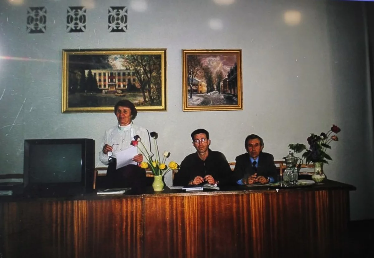 Первые заседания клуба.