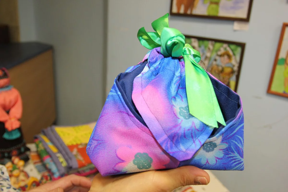 Мешочек для новогоднего  подарка.