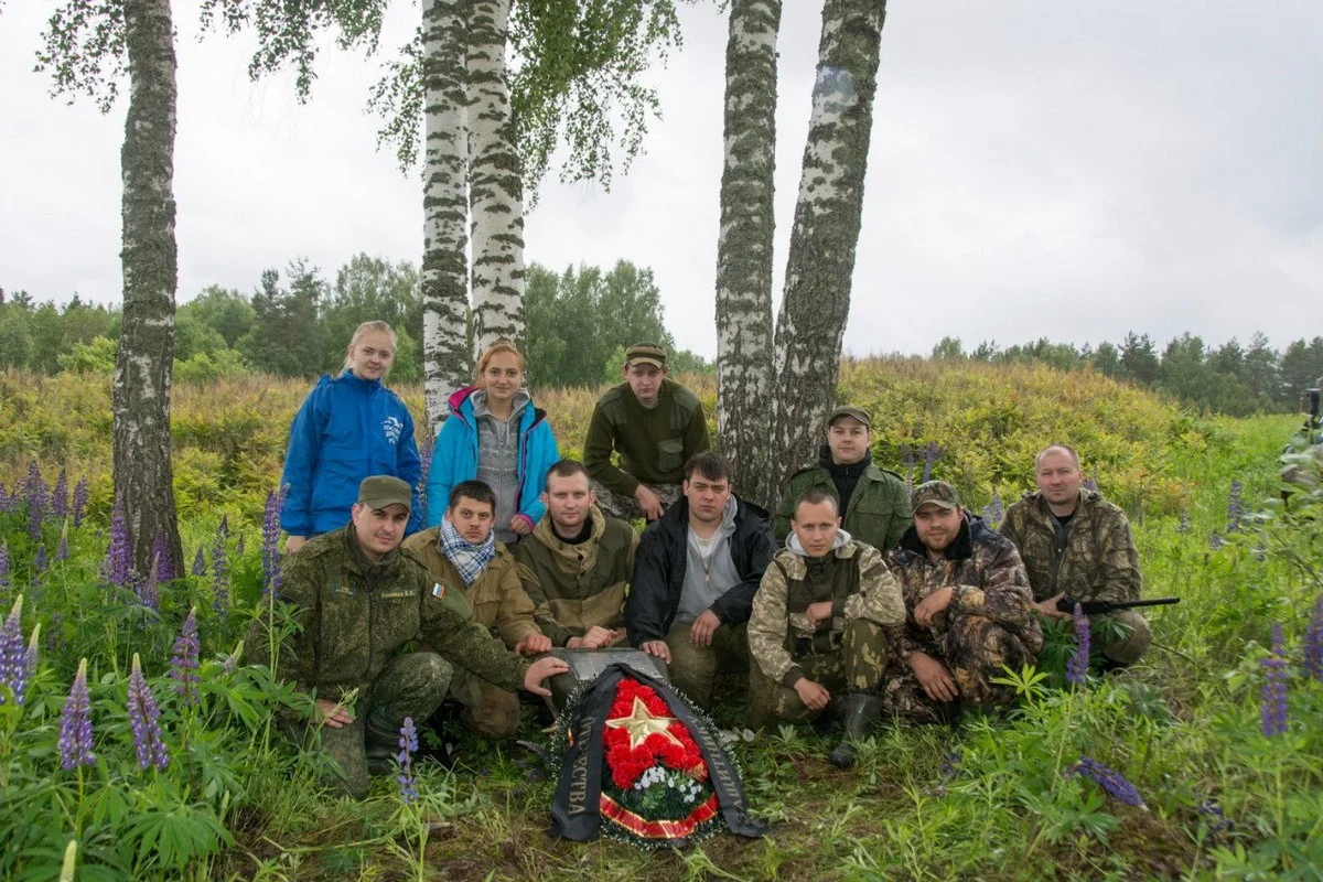 Установка памятного камня в урочище Шпырево (Смоленская область).