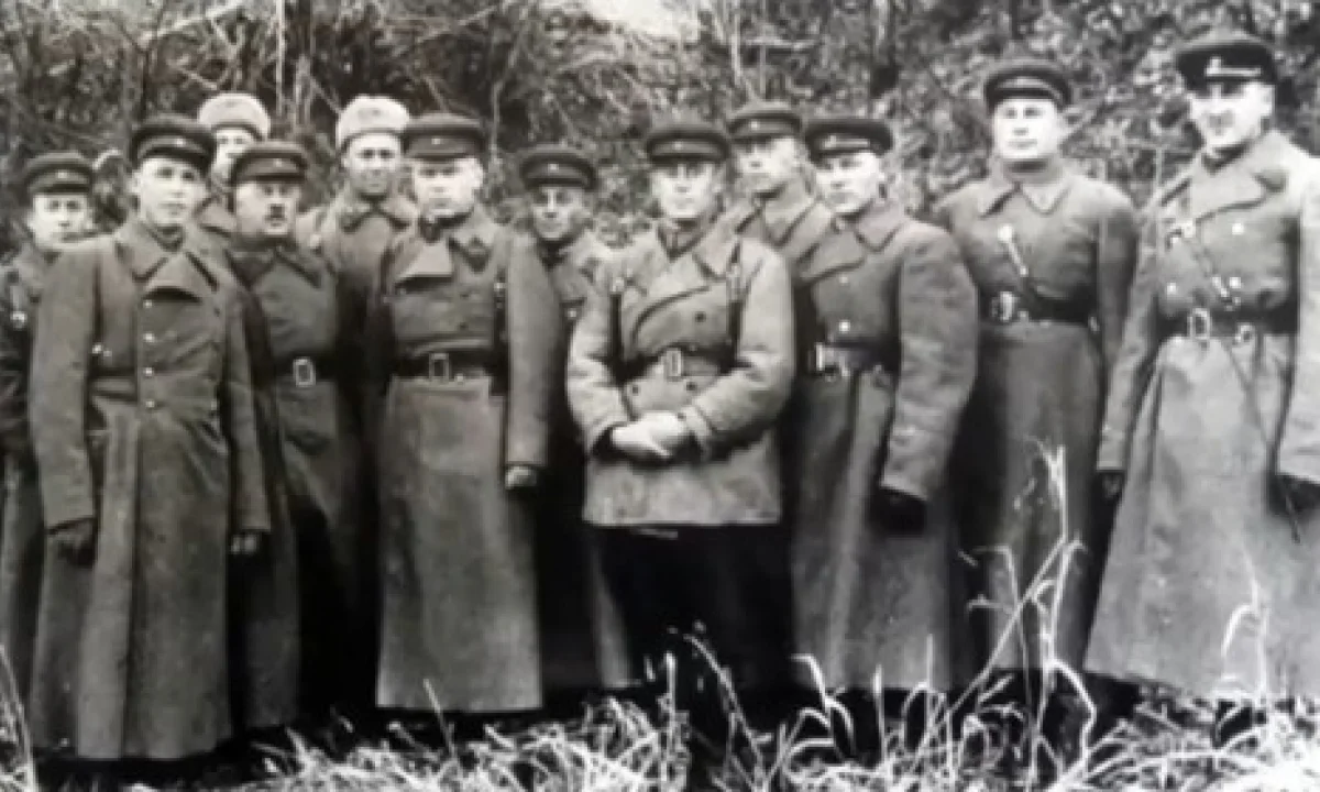 Командный состав 217-й стрелковой дивизии, 1942 год.