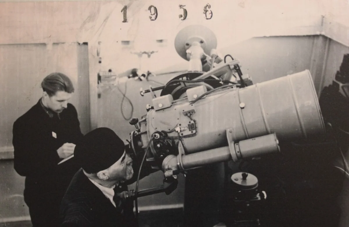 Наблюдения в обсерватории Алма-Аты в 1956 году.