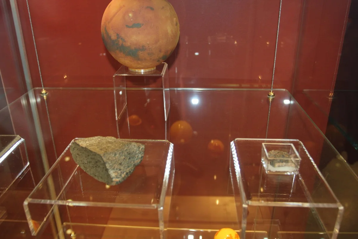 Метеориты с Марса.