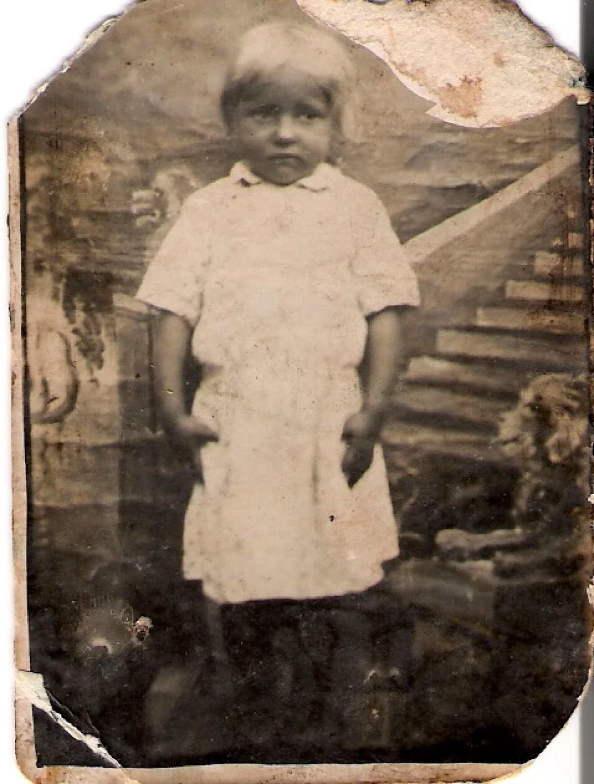 Лилия в детстве.