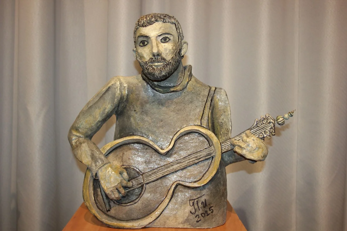 Инесса Помелова «Гитарист», 2024 год.