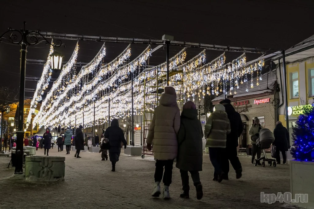 В Калуге жители спасли замерзшего в сугробе мужчину