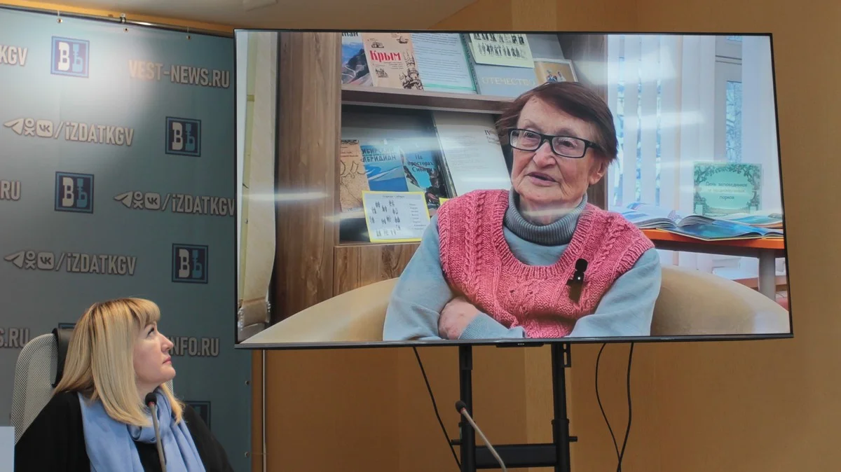 На презентации показали фильм о создании книги. В нем Галина Котельникова рассказывает, что самым страшным в ее жизни была бомбежка, когда они плыли на корабле по середине реки.   