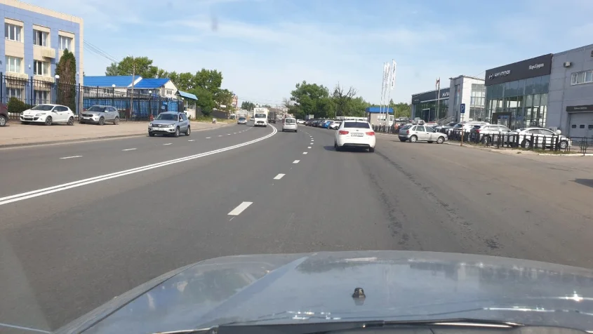 В Калуге водителей удивила разметка на улице Зерновой - Авто и ...