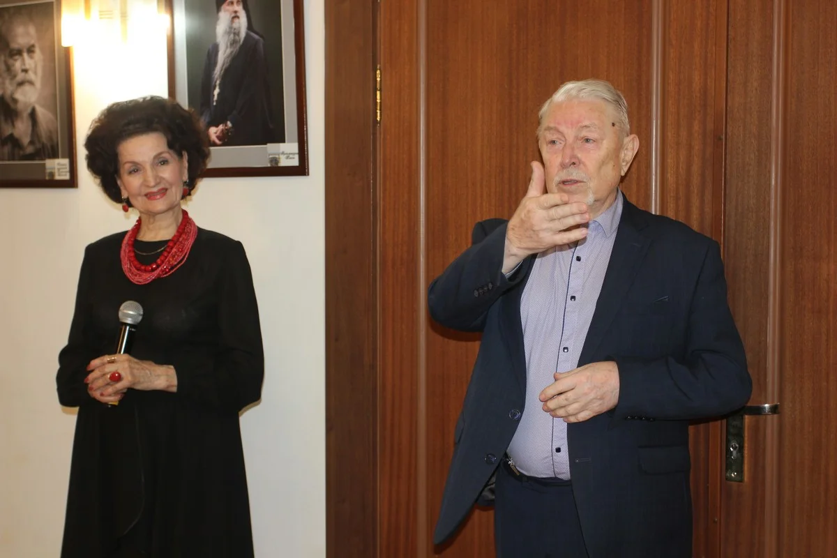 Юрий Логвинов знаком с Тамарой со студенческих времен. 