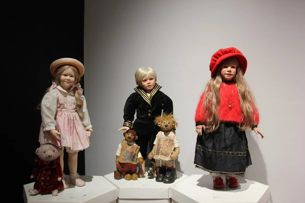 Фарфоровые куклы – это уже классика, с них все начиналось. 