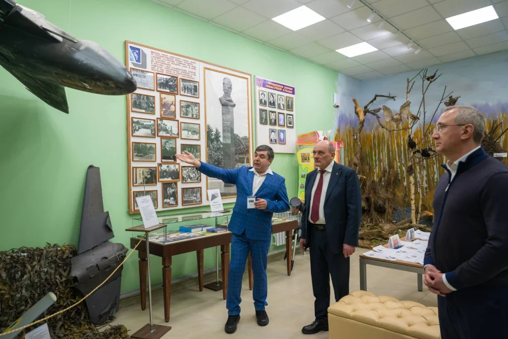 Шапша посетил музей в Жиздре