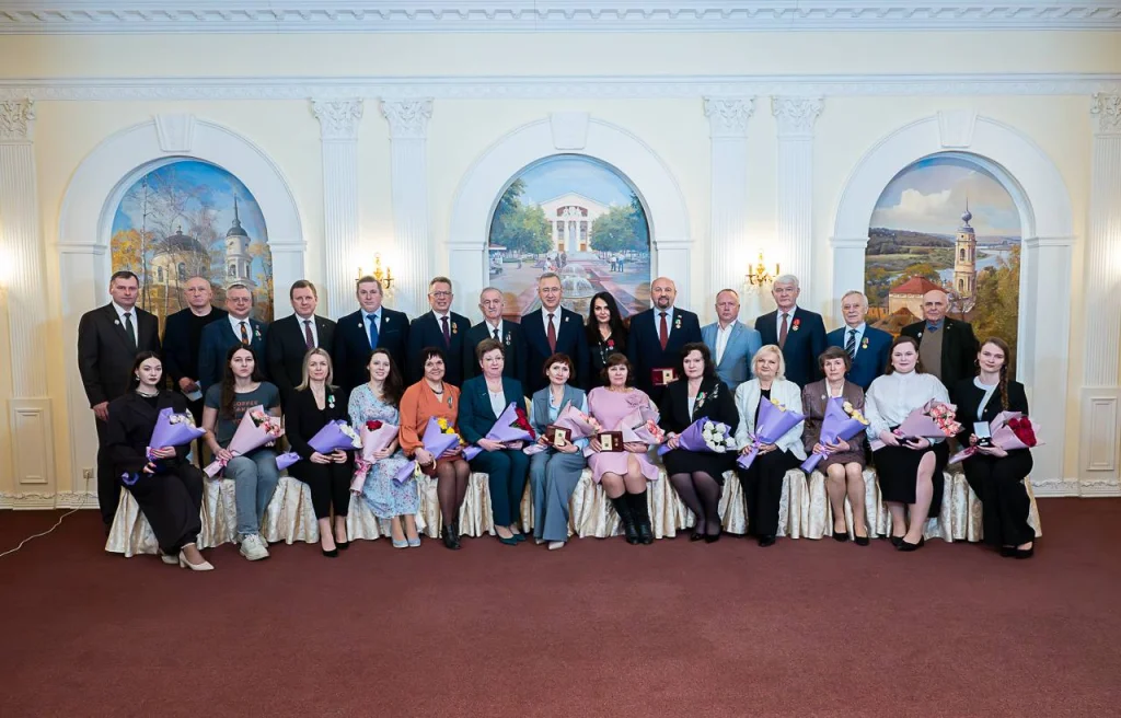 Губернатор вручил калужанам государственные награды