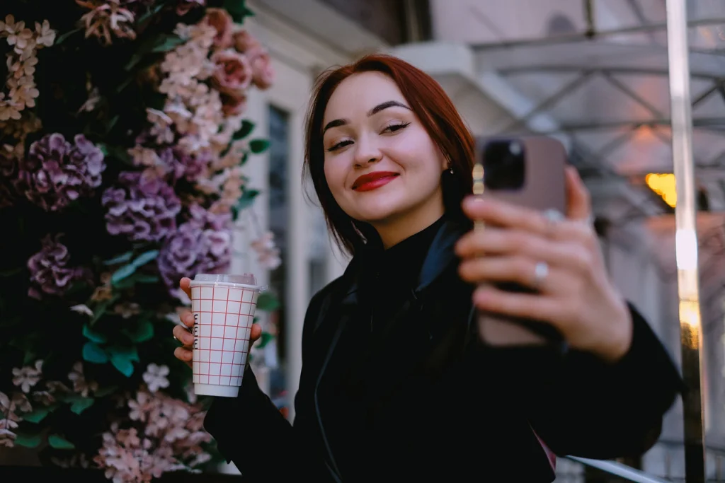 Кофе, шопинг и поездки: в T2 выяснили, как абоненты провели праздники февраля и марта