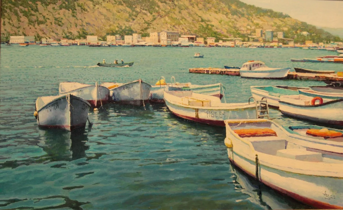 «В бухте. белые лодки», 2025 год.