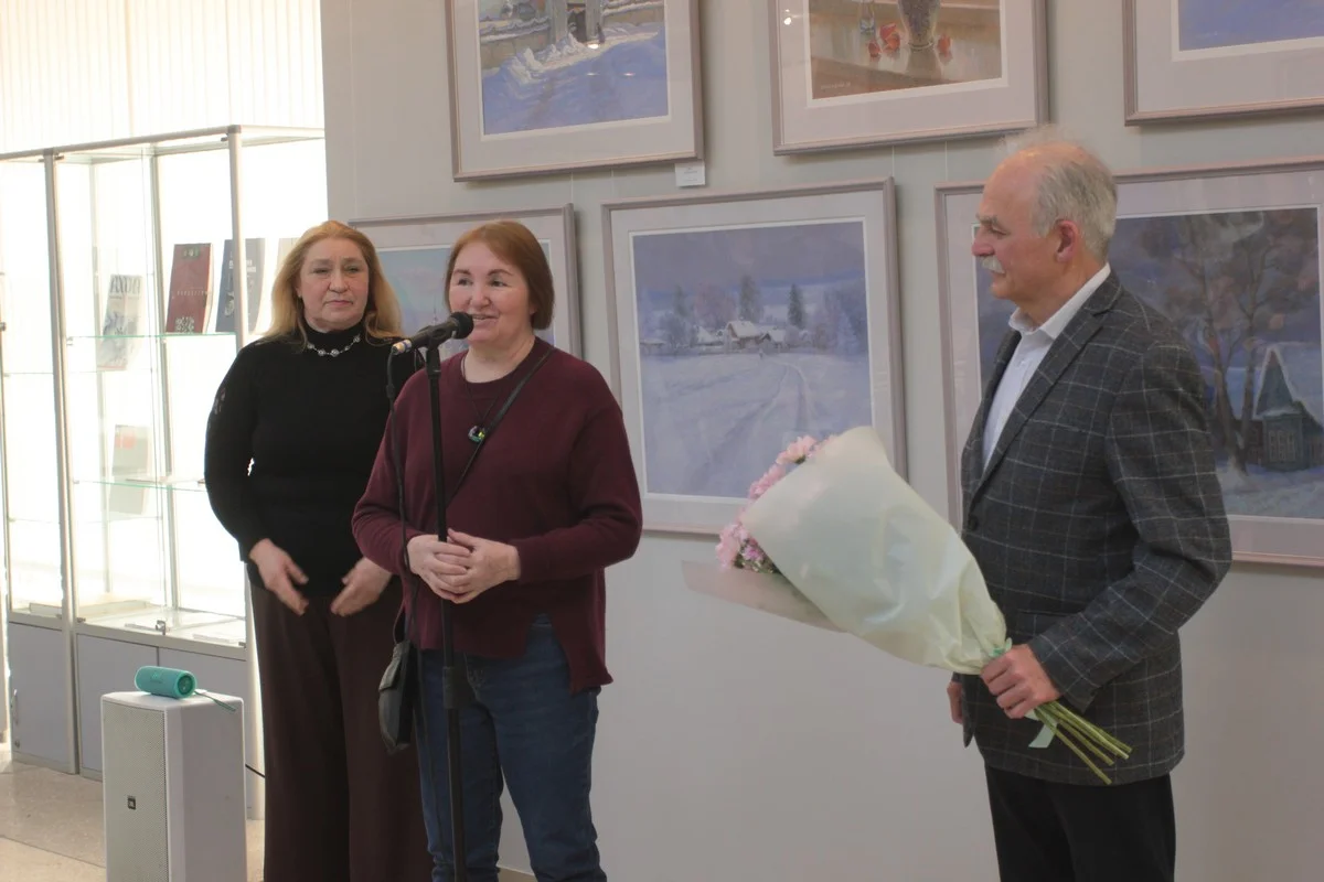 Людмила Сорокина приехала на вернисаж из Обнинска.