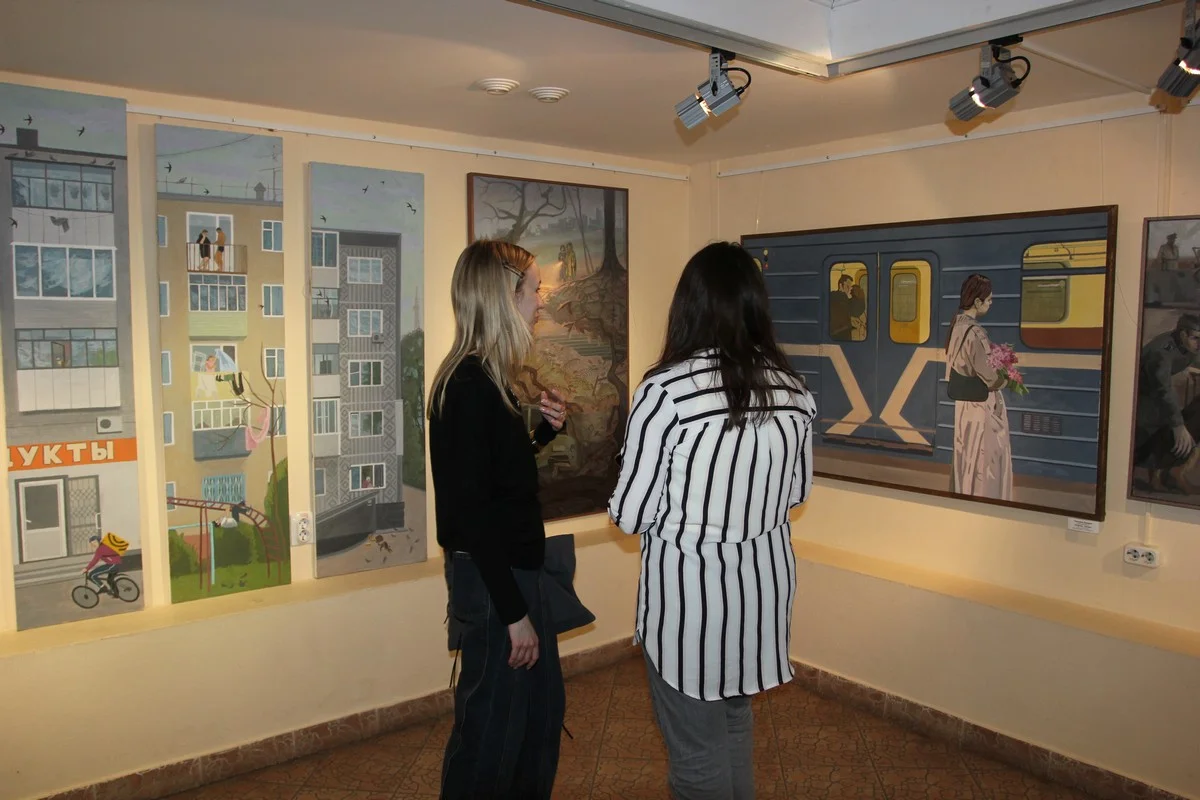 На фото видна работа Полины Киселевой «Поэма о доме», 2023 год.