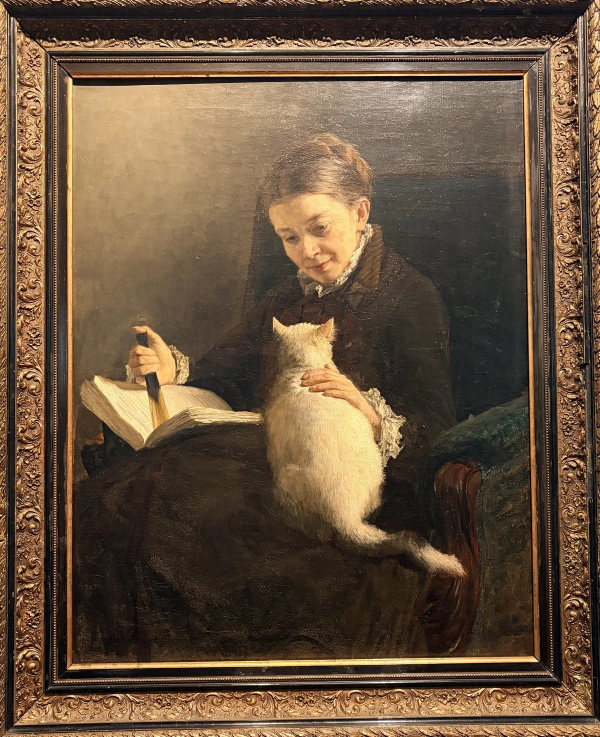 «Портрет дамы с кошкой», 1883 год. На нем изображена Елизавета Платоновна Ярошенко – хозяйка усадьбы Павлищево.  