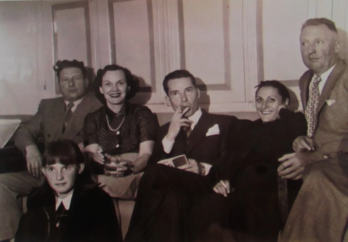 Группа русских эмигрантов, 1950 гг. 